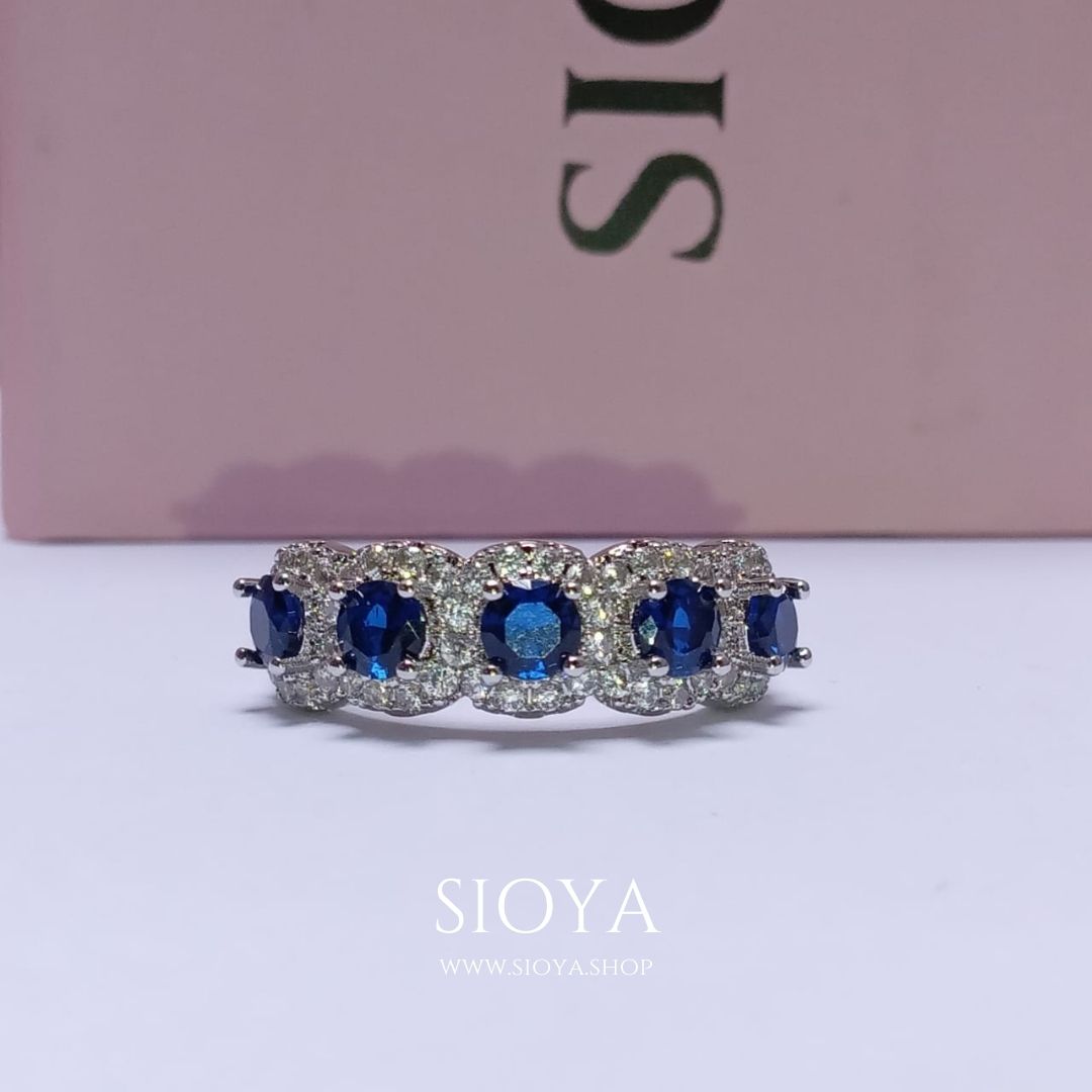 SAPPHIRE DIAMOND RING