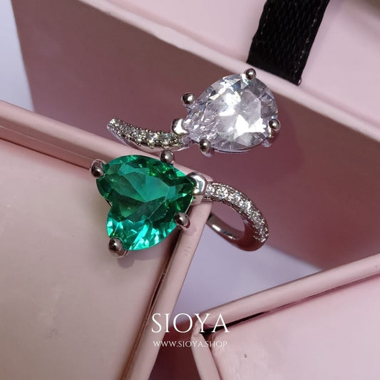 Emerald heart ring adjustable