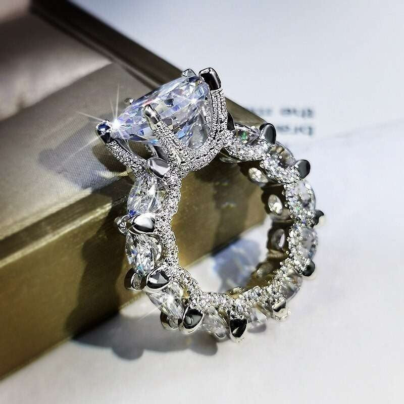 PRINCESS RING