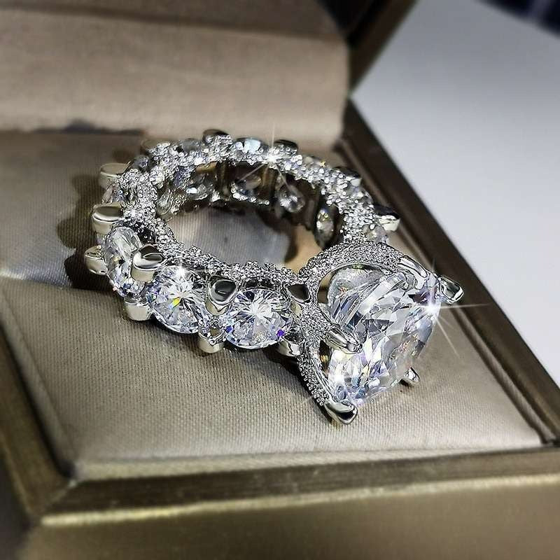 PRINCESS RING