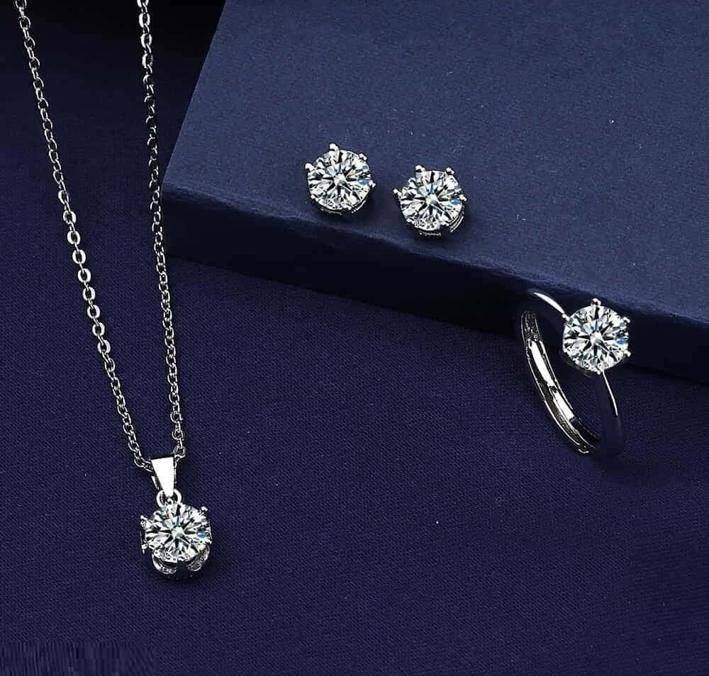 Engagement pendant set